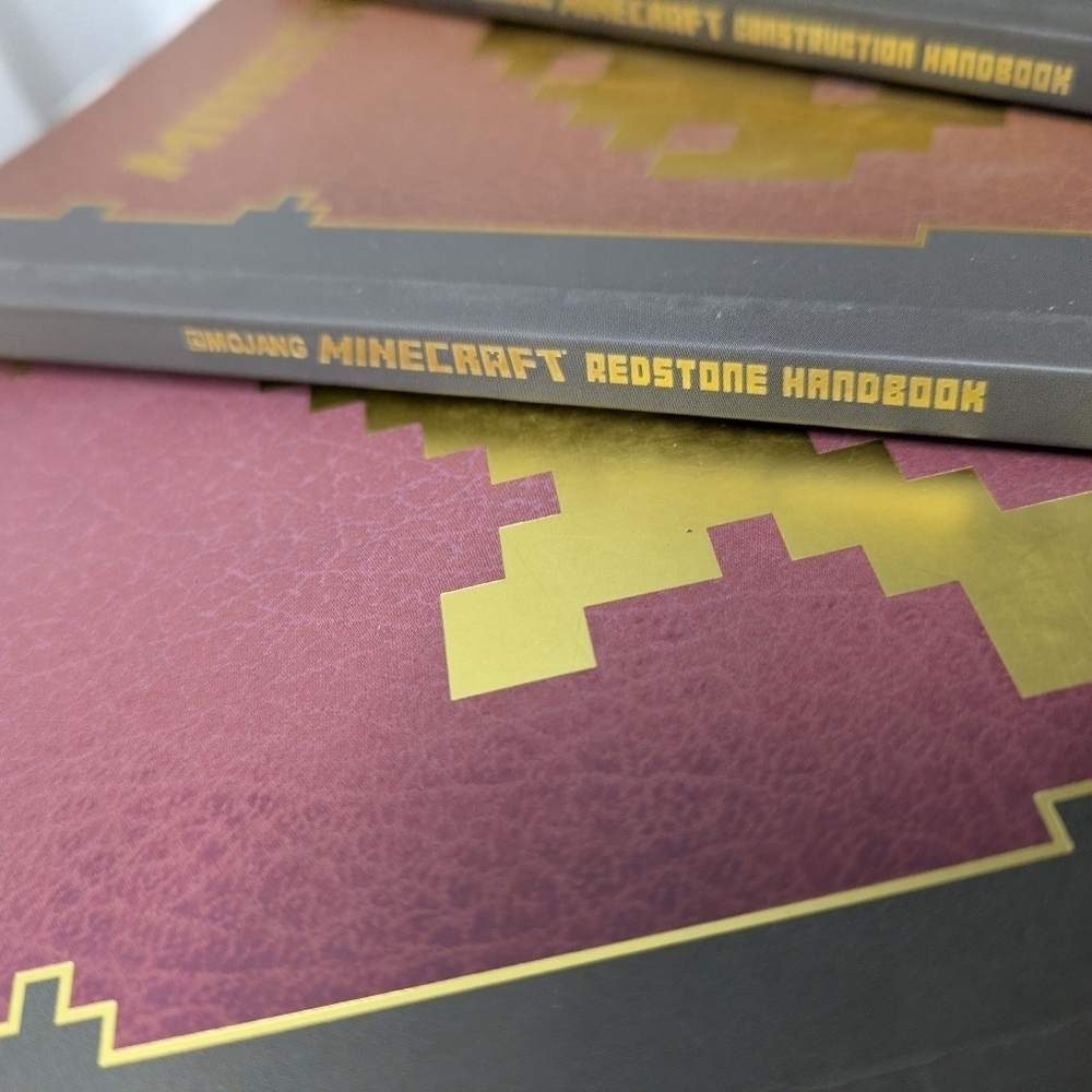 Minecraft Hardcover Book Set - Picture 6 of 11